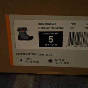 Kids snow boots
